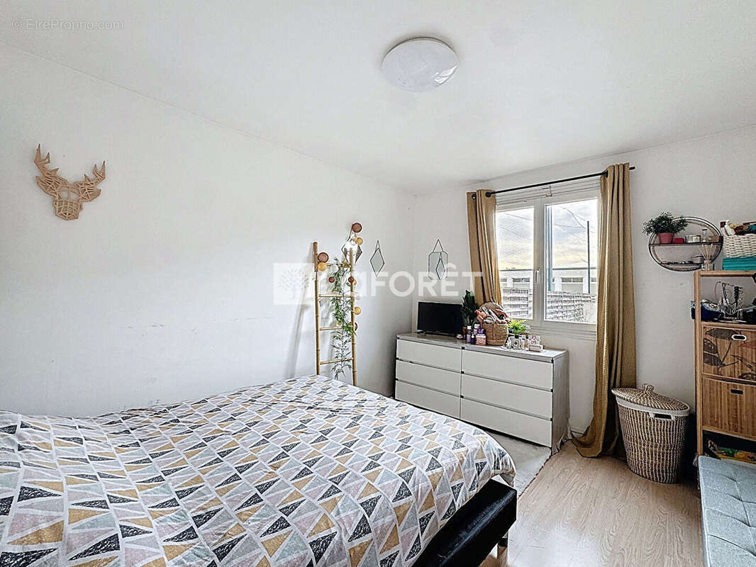 Maison à BONNEUIL-SUR-MARNE