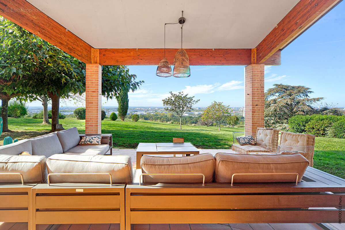 Villa d'exception de 400 m² avec vue panoramique - Toulouse 31400 - photo 4
