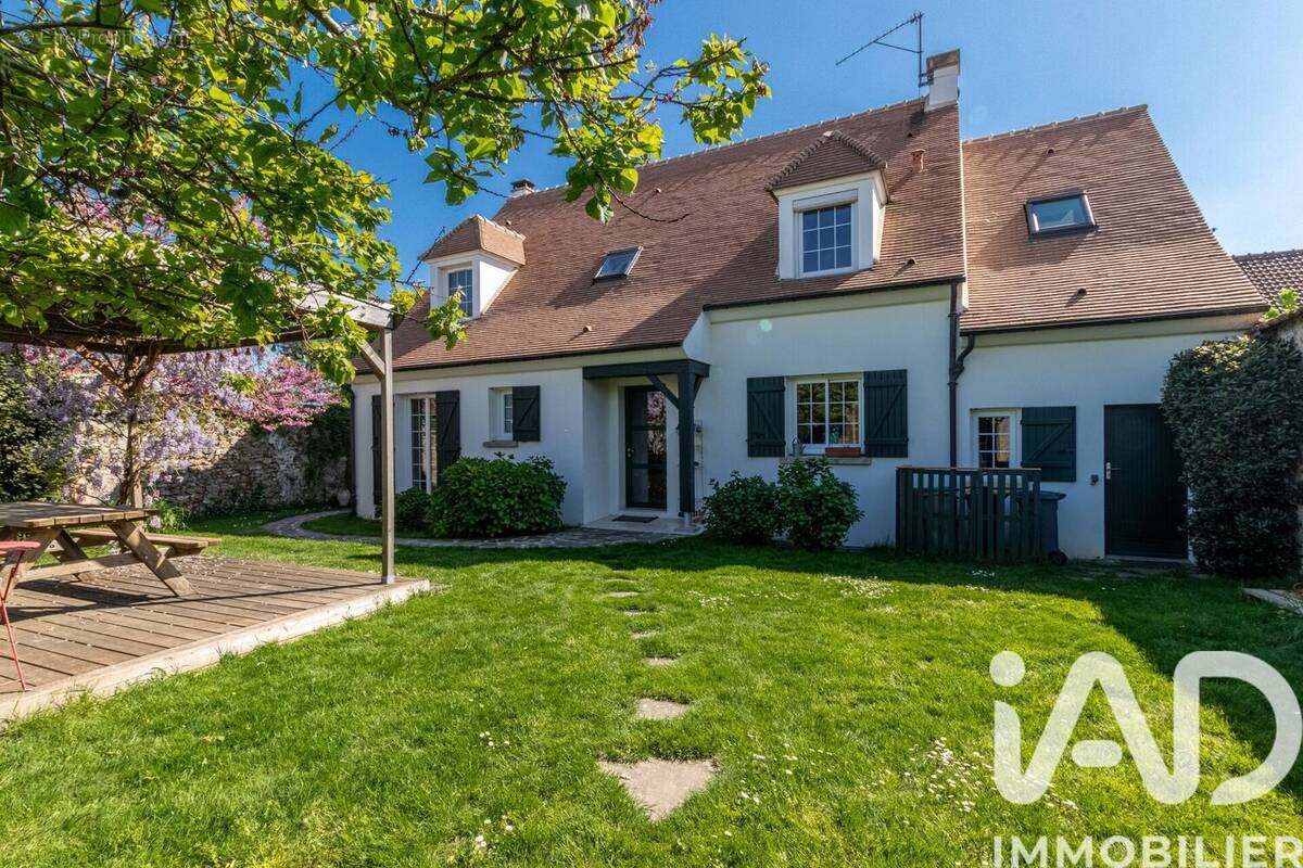 Photo 1 - Maison à LA VILLE-DU-BOIS