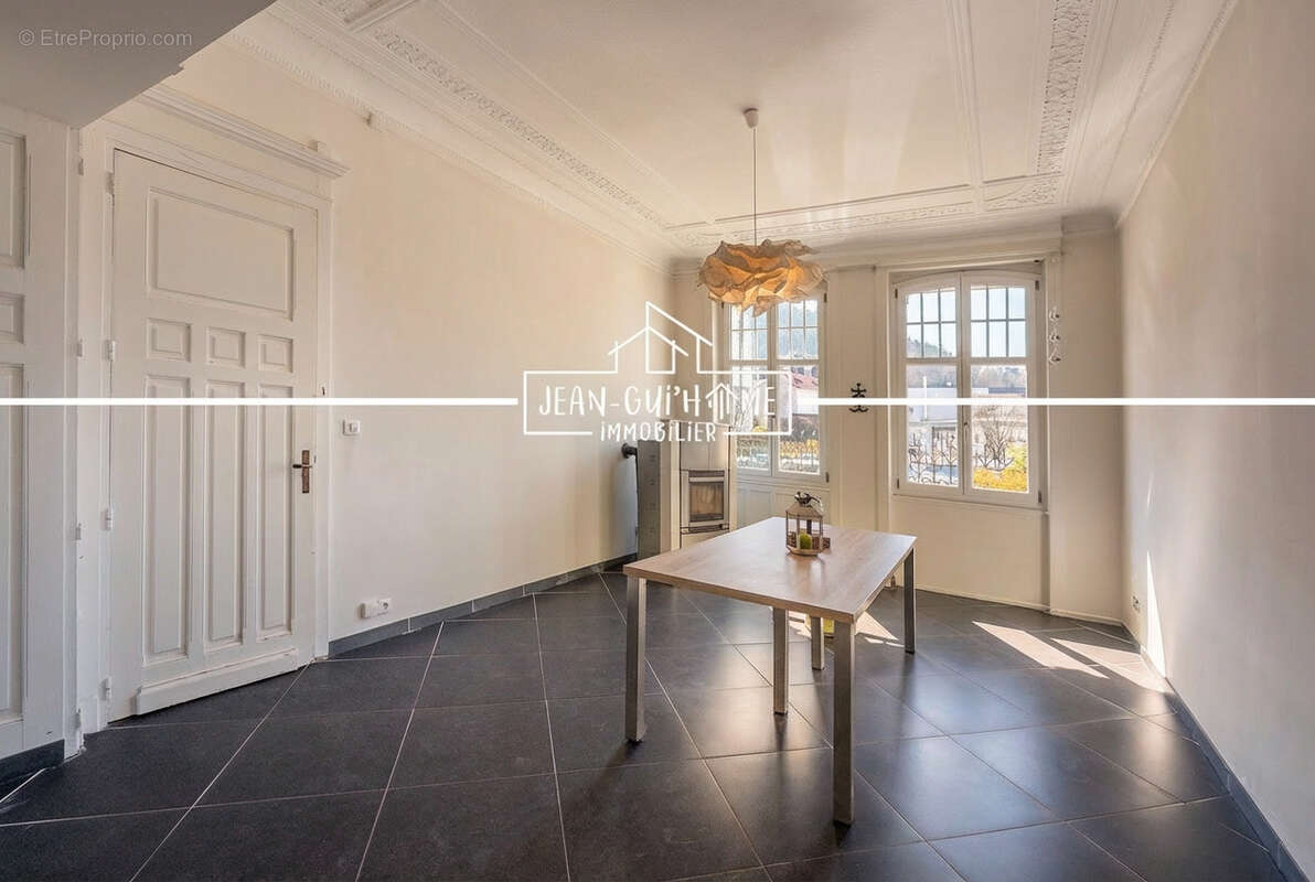 Maison à REMIREMONT