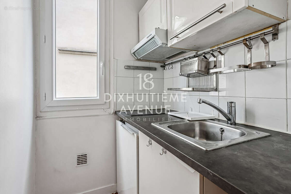 Appartement à PARIS-18E