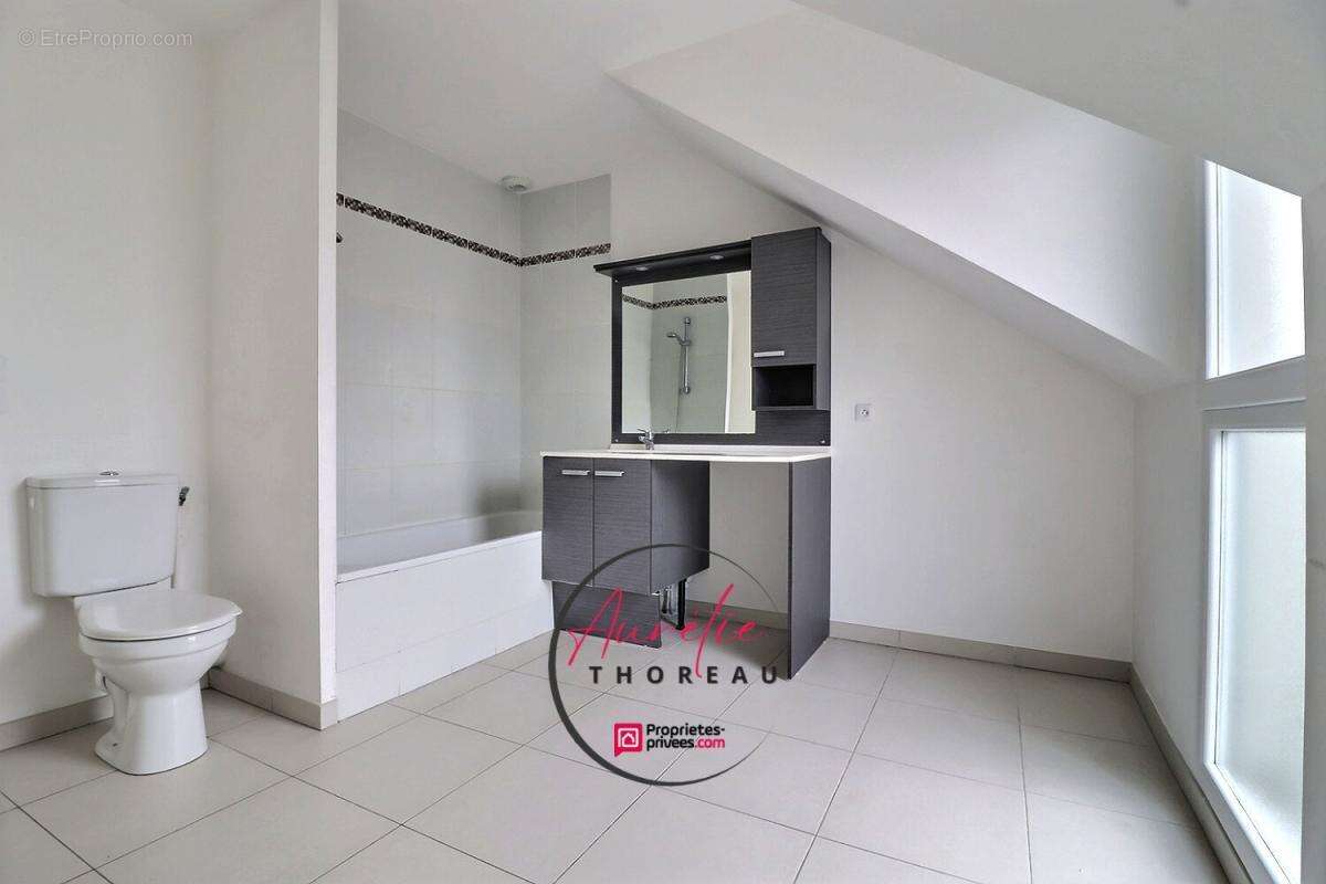 Maison à FLEURY-LES-AUBRAIS