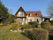 Maison à AVILLY-SAINT-LEONARD