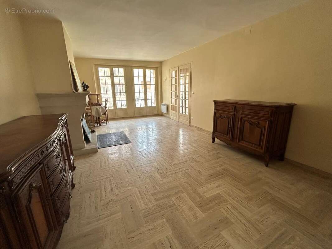 Maison 130 m² à Dormans  - photo 2