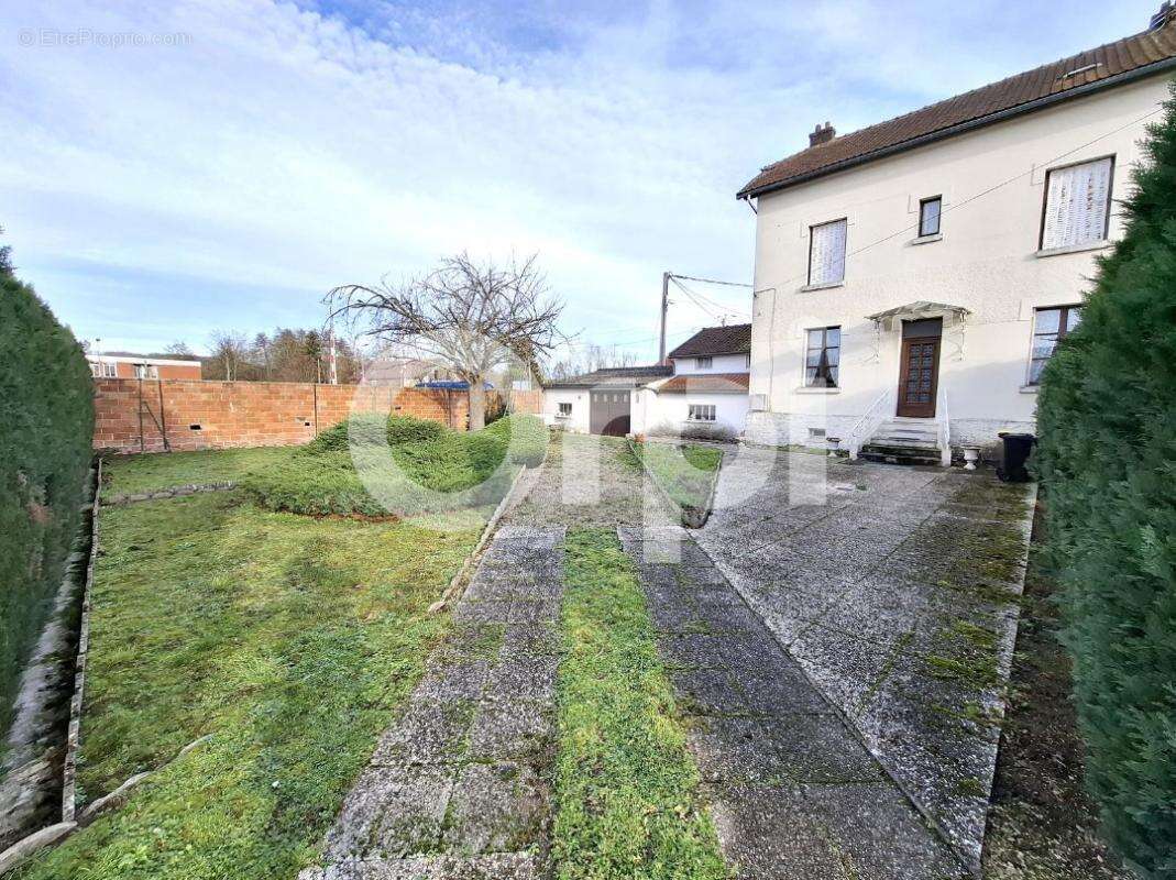 Maison à TROSLY-BREUIL