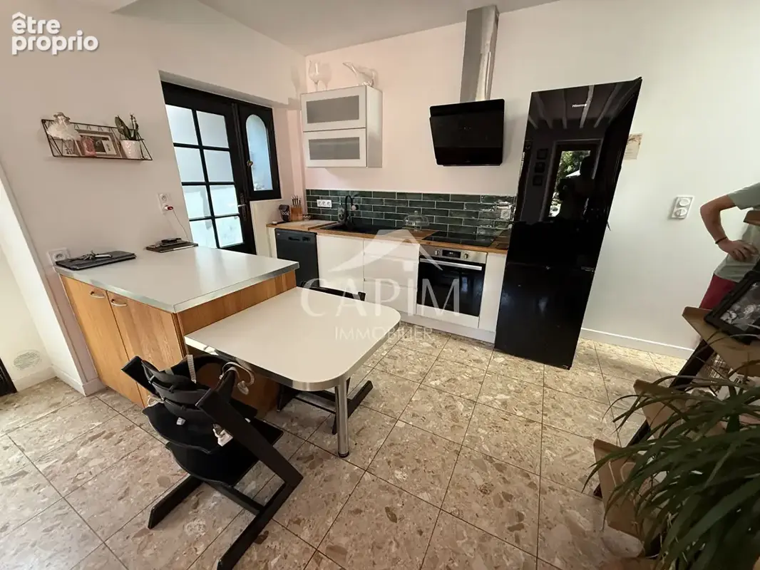 Maison à vendre Fougeres Bonabry 4 pièce(s)- 3 Chambres-110m² utiles 91m2 hab-Abri Voiture/ Double-Terrasse 50m² avec Spa - photo 5