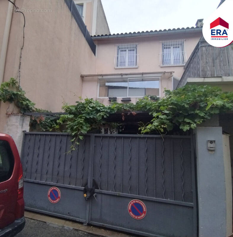 Maison à SORGUES