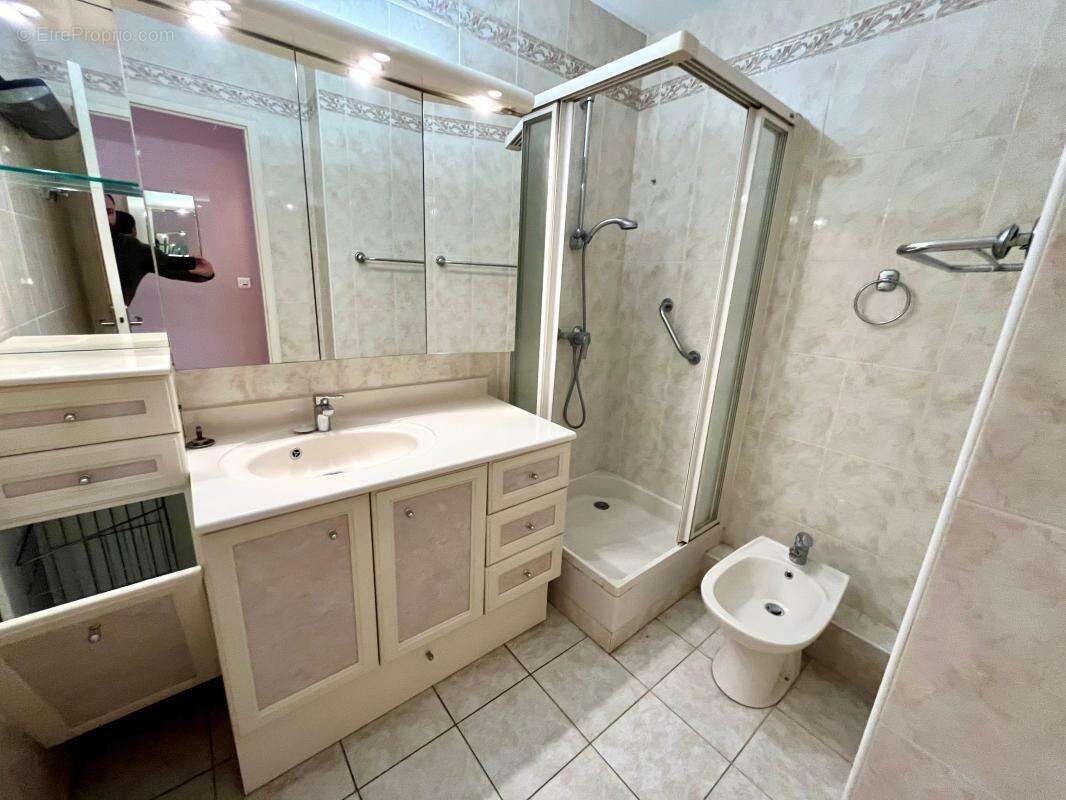 Appartement à LE CANNET