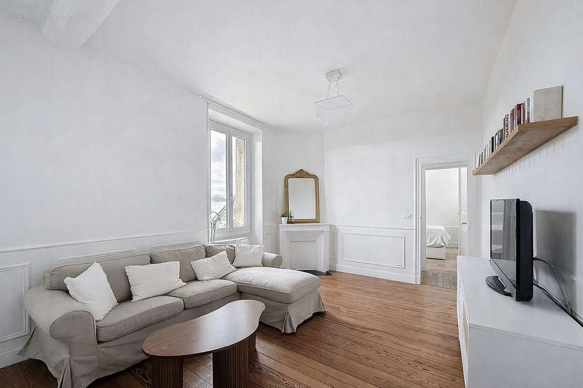 Appartement à SAINT-MAUR-DES-FOSSES