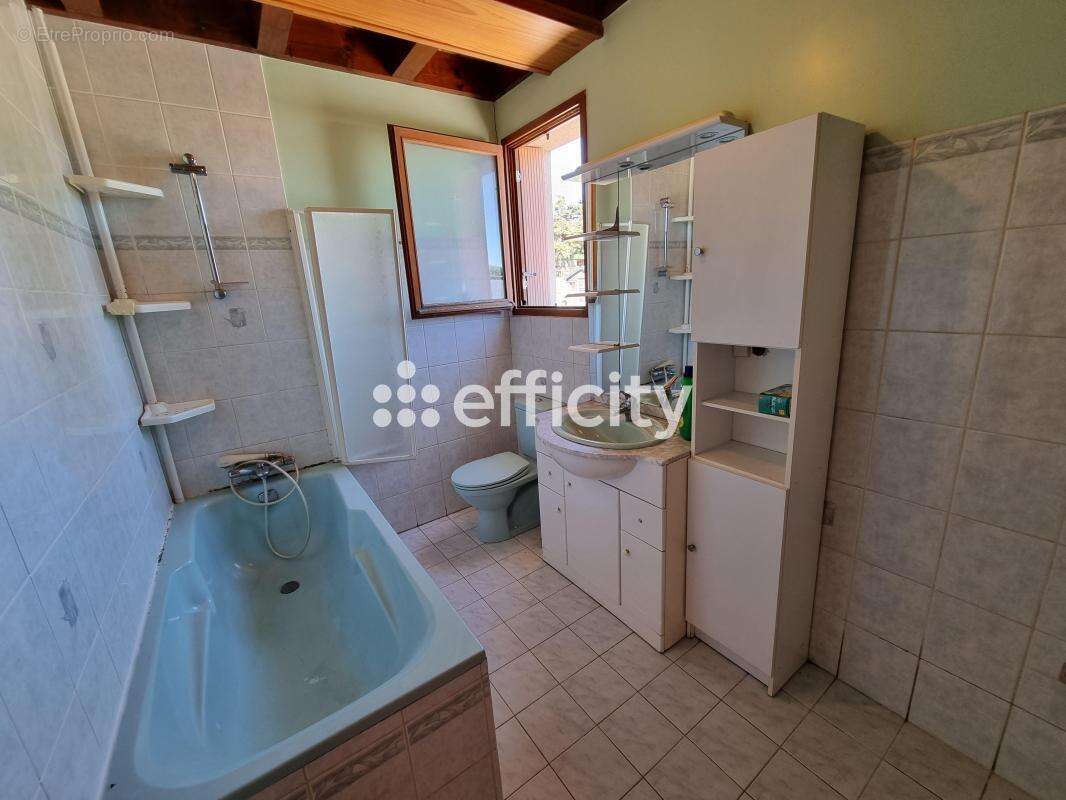Maison 198 m² à Les Monts-Verts  - photo 6