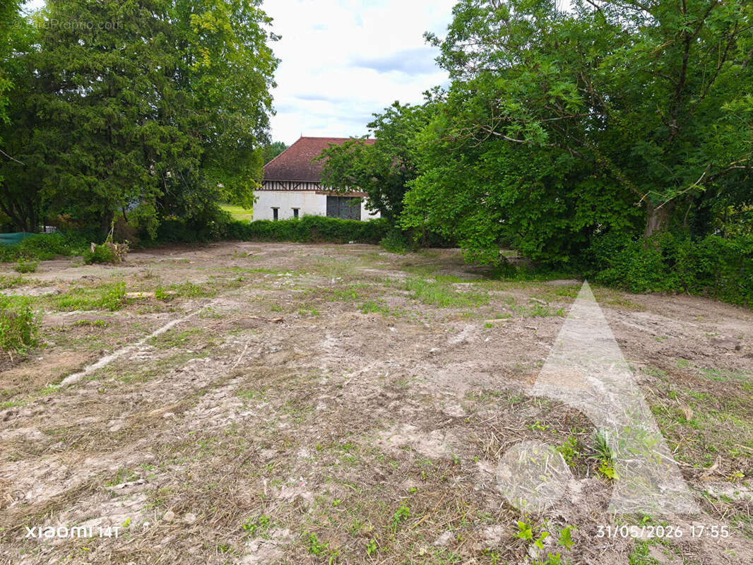 Terrain Charmont Sous Barbuise 900 m2 - photo 2