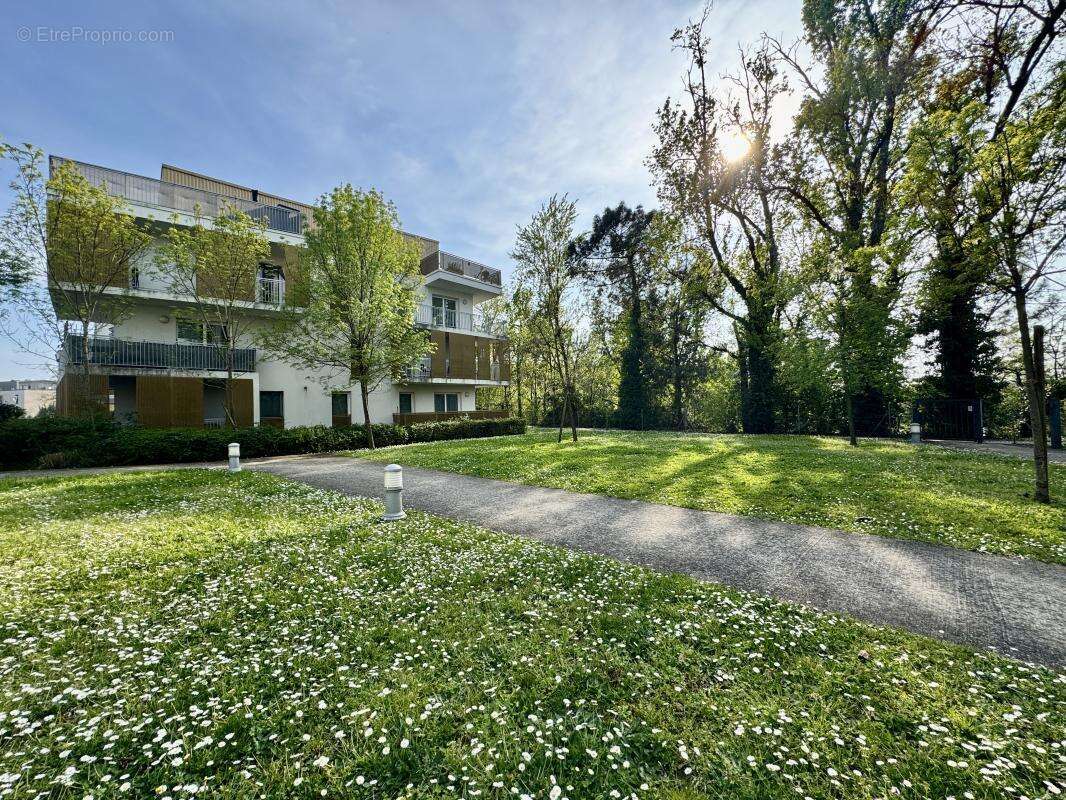 Appartement à VILLENAVE-D'ORNON