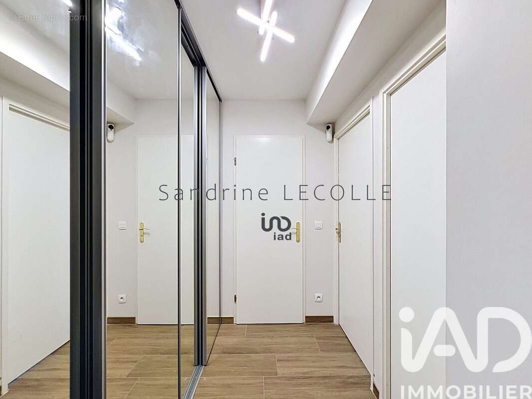 Appartement 60 m² à Chessy  - photo 9
