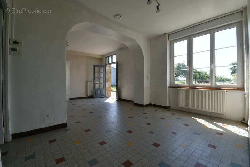 Maison 76 m² à Saint-Fraimbault  - photo 9