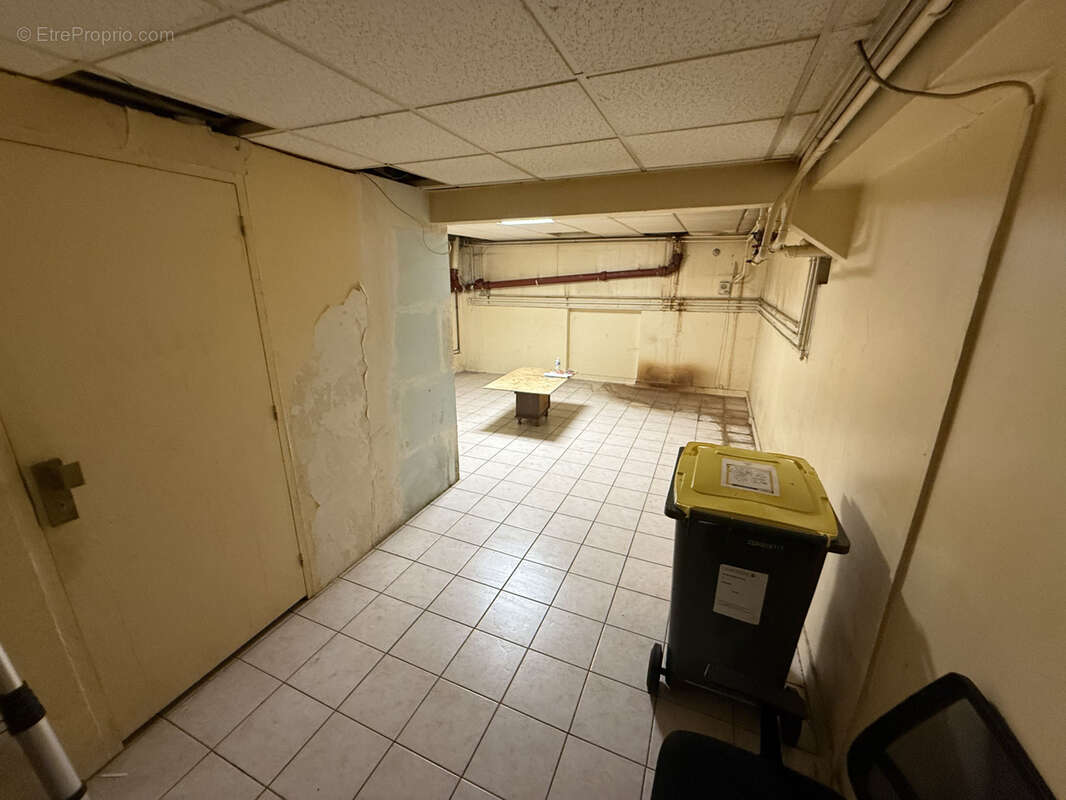 Commerce à PARIS-19E