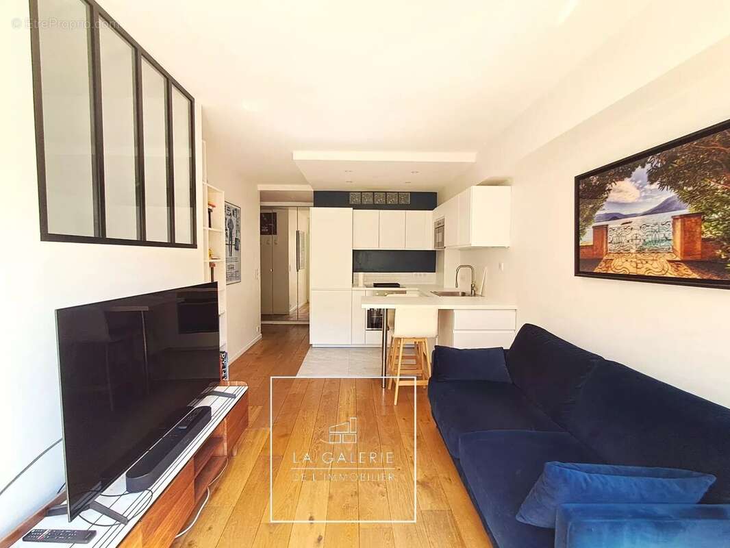 Appartement à PARIS-15E