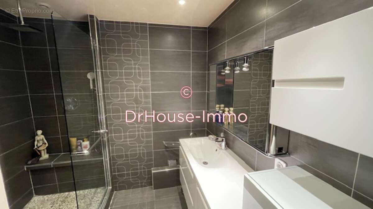 Appartement à LE RAINCY