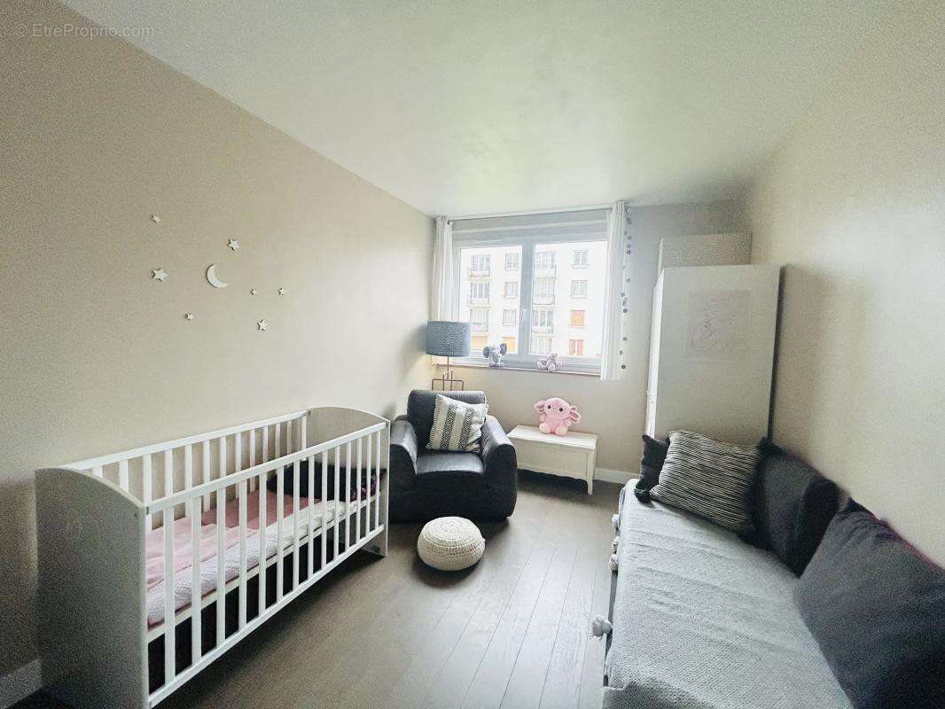 Appartement à AUBERVILLIERS