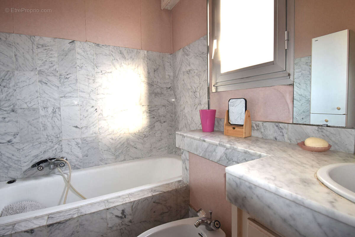 Appartement à SAINT-RAPHAEL