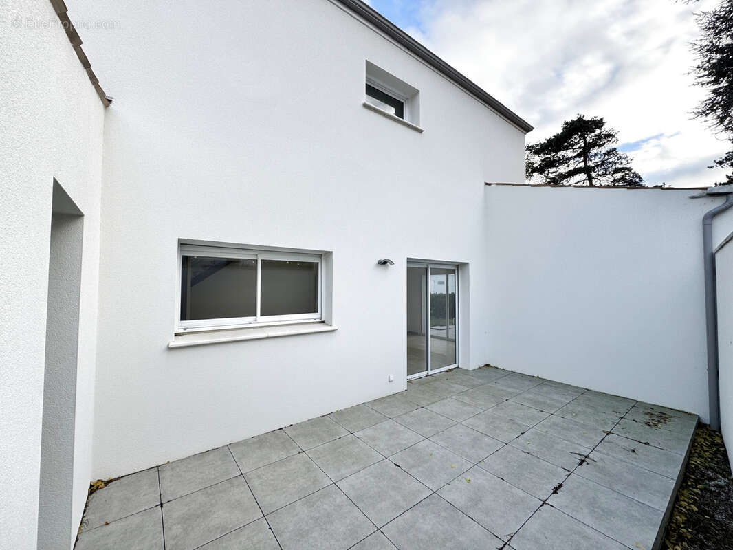 Maison à SAINT-GEORGES-DE-DIDONNE