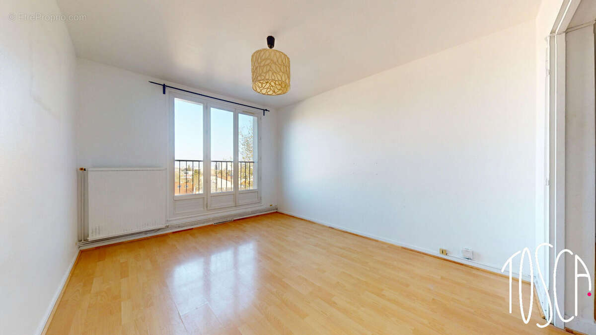 Appartement à THIAIS