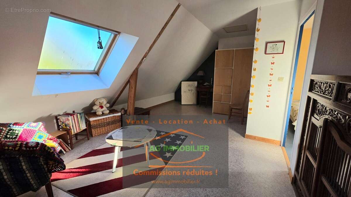 Maison à MONTGERMONT