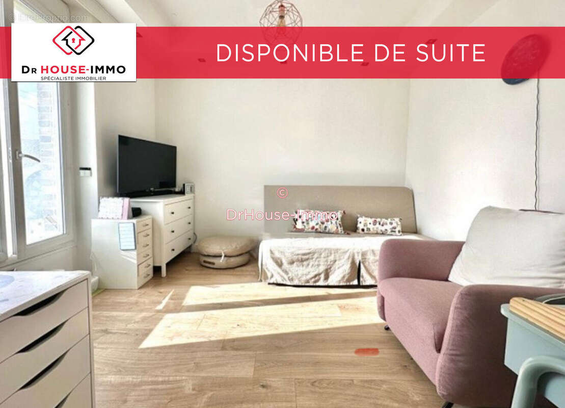 Maison à SAINT-PIERRE-LES-NEMOURS