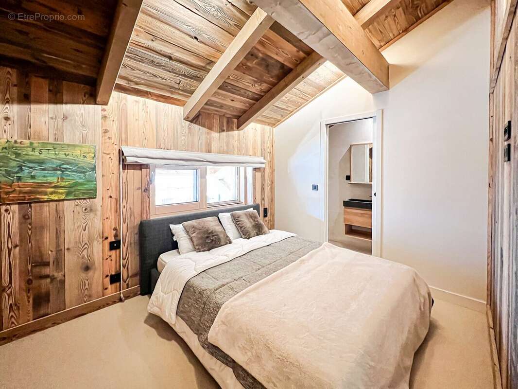 Maison à NOTRE-DAME-DE-BELLECOMBE