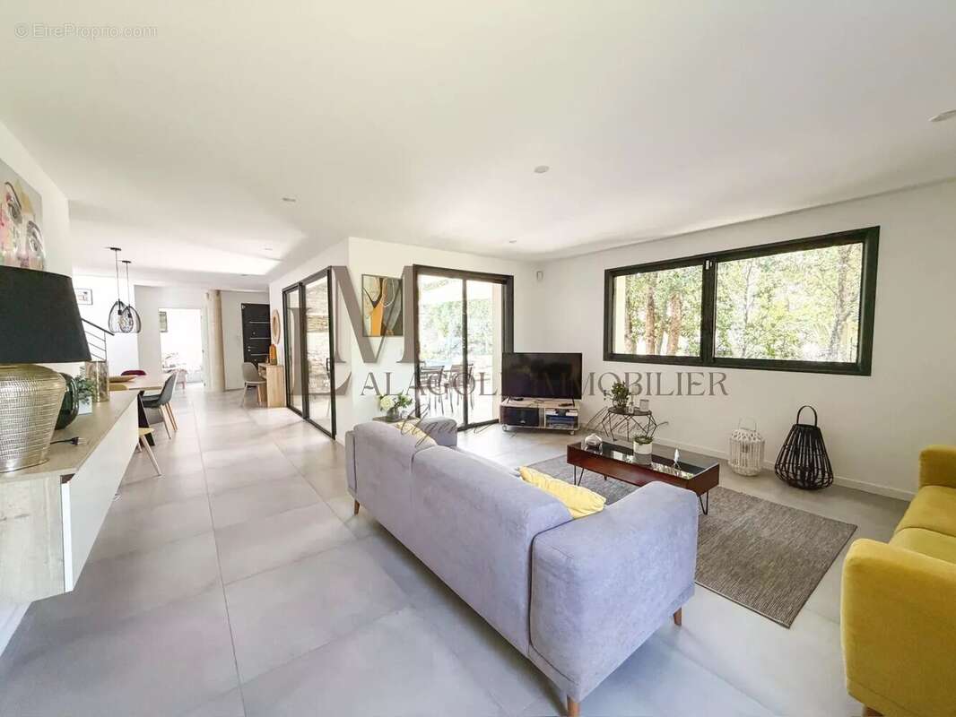 Villa T5 moderne à Porto-Vecchio - photo 8
