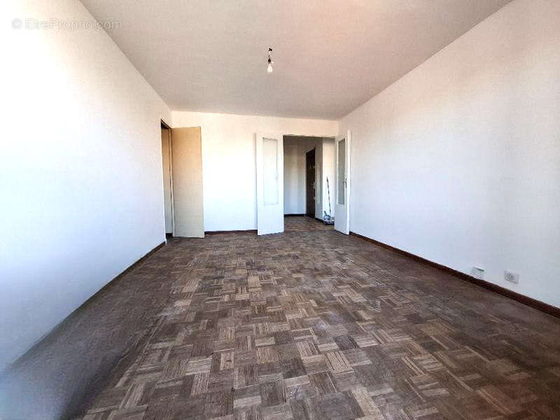 Appartement à MARSEILLE-13E