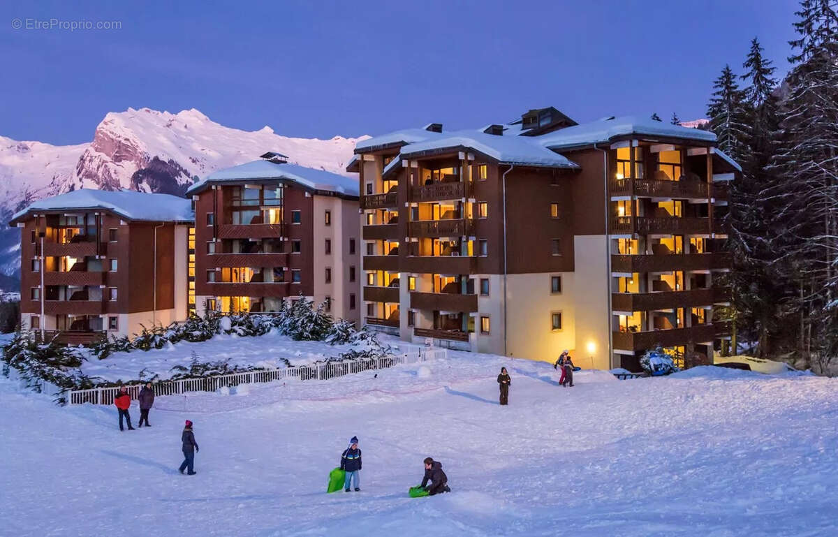 Appartement à MORILLON