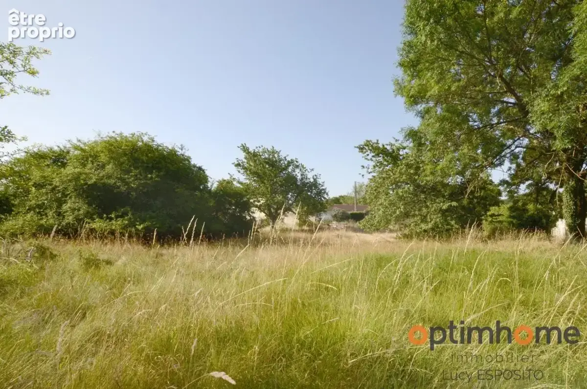  Maison en pierre à rénover avec terrain à bâtir – Nieuil (16)  - photo 18