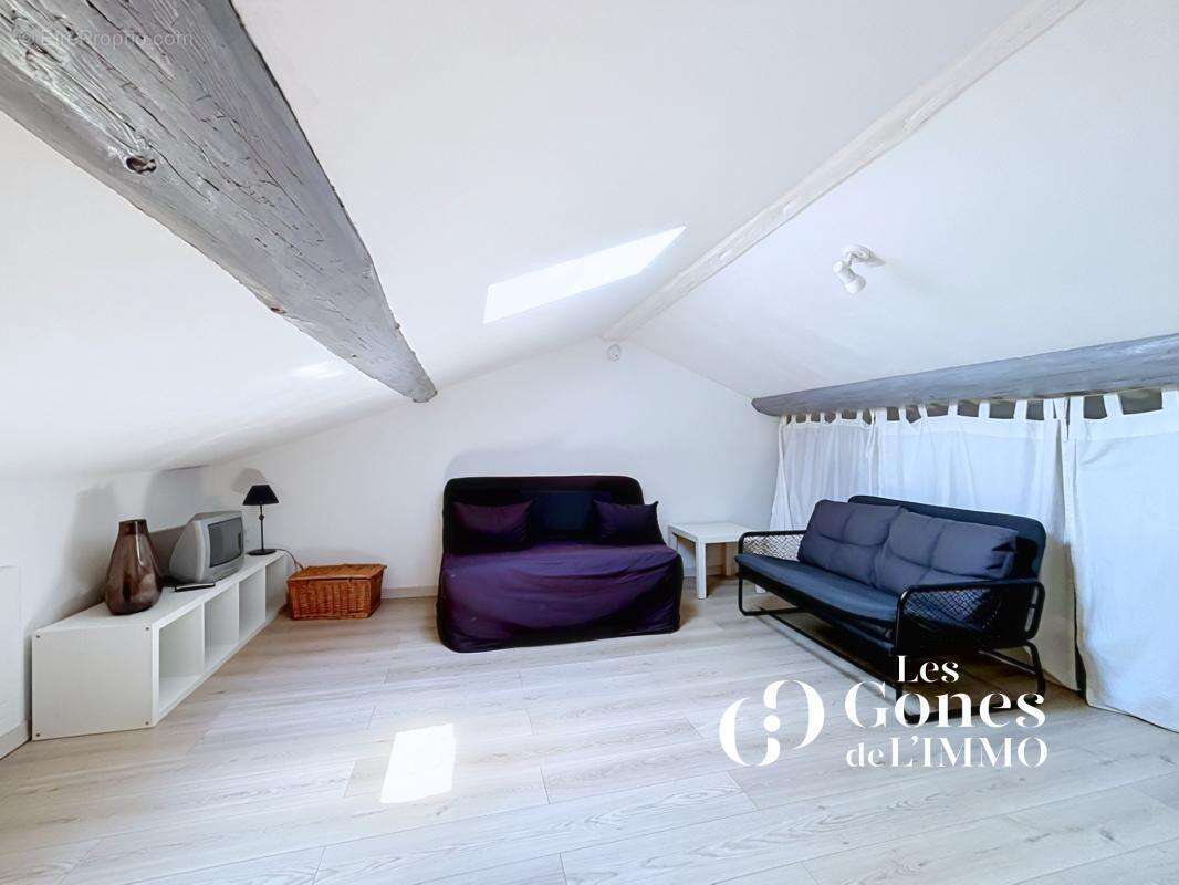 CRAPONNE   Appartement T4 Duplex de 97 m2 Carrez + 21 m2 uti - photo 18