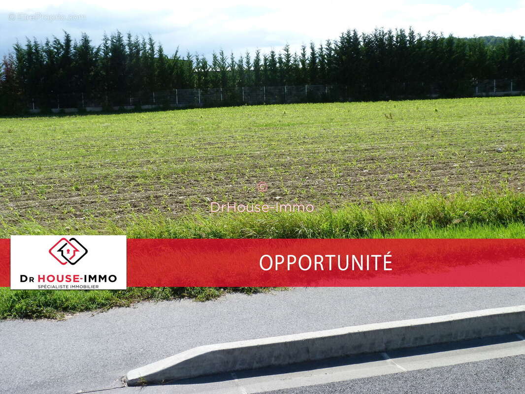 Terrain à MONTREJEAU