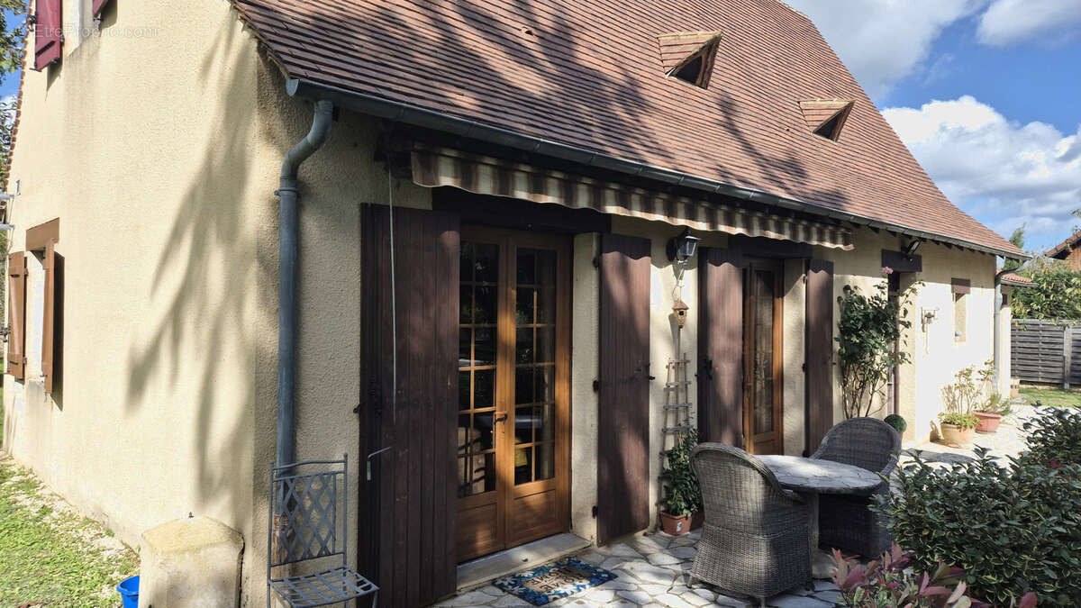 Maison à SAINT-CYPRIEN