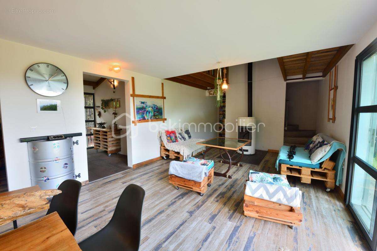 Bourg-Murat – Résidence d’Altitude Rare : Nature, Espace et Architecture Contemporaine - photo 8
