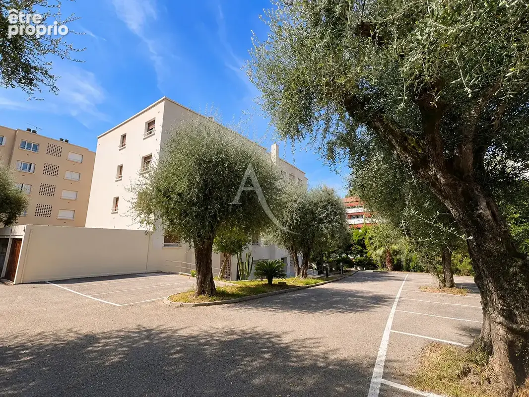 Appartement à LE CANNET