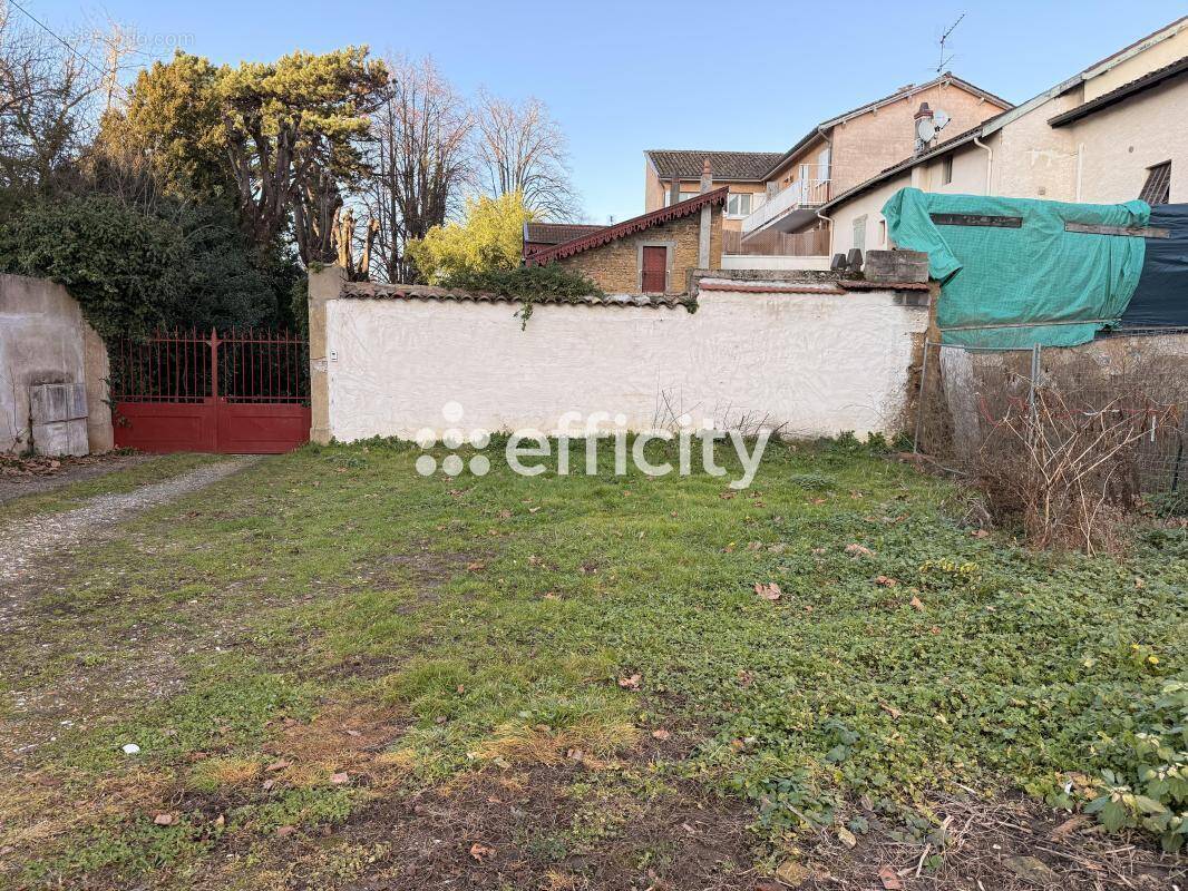 Terrain à VILLEFRANCHE-SUR-SAONE