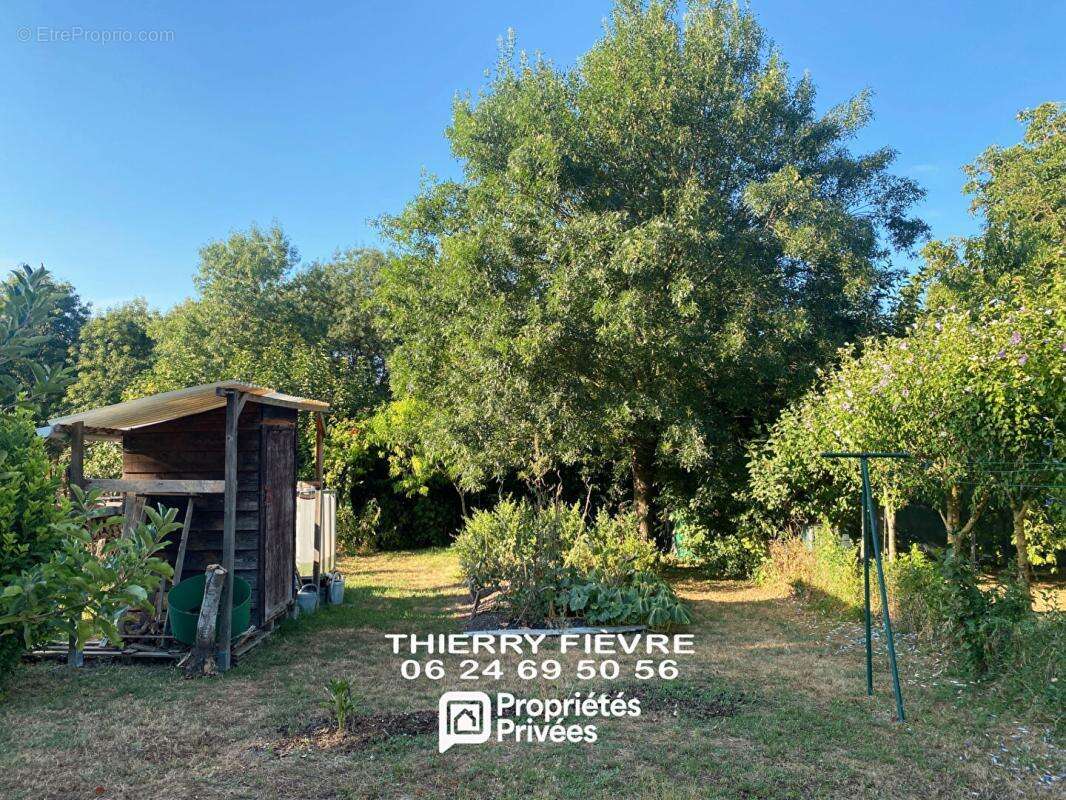 A VENDRE  49730 TURQUANT  Maison 4 pièces de 74 m2 avec maison annexe à rénover, terrasse,  jardin,  cave - photo 16