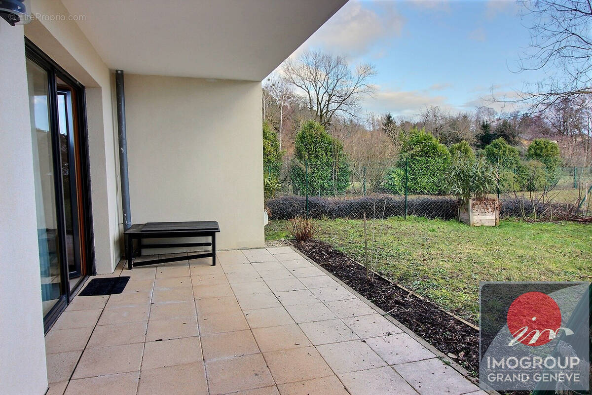 Appartement à CESSY