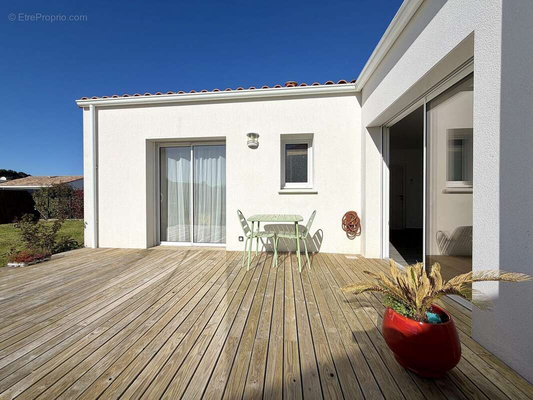 Terrasse - Maison à CHALLANS