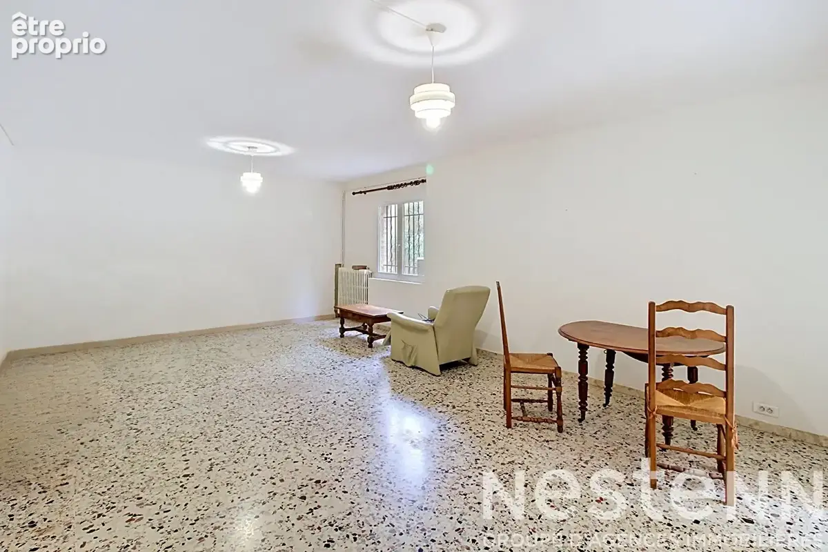 A VENDRE à DRAGUIGNAN - Proche centre-ville, rez-de-villa avec jardin privatif - photo 8