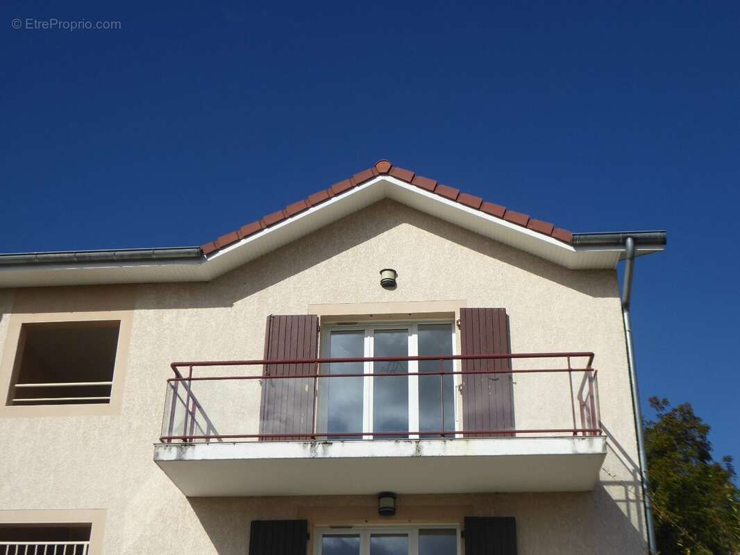 Appartement à SERMERIEU