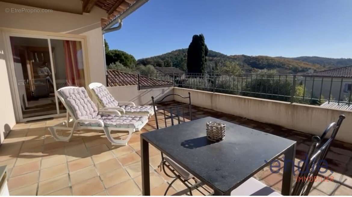 Maison à LA GARDE-FREINET