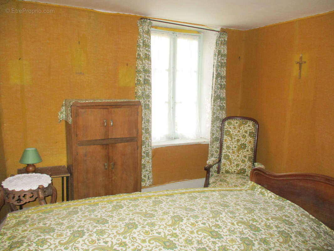 Maison à CHATEAU-CHINON(VILLE)