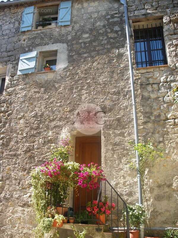 Appartement à FAYENCE