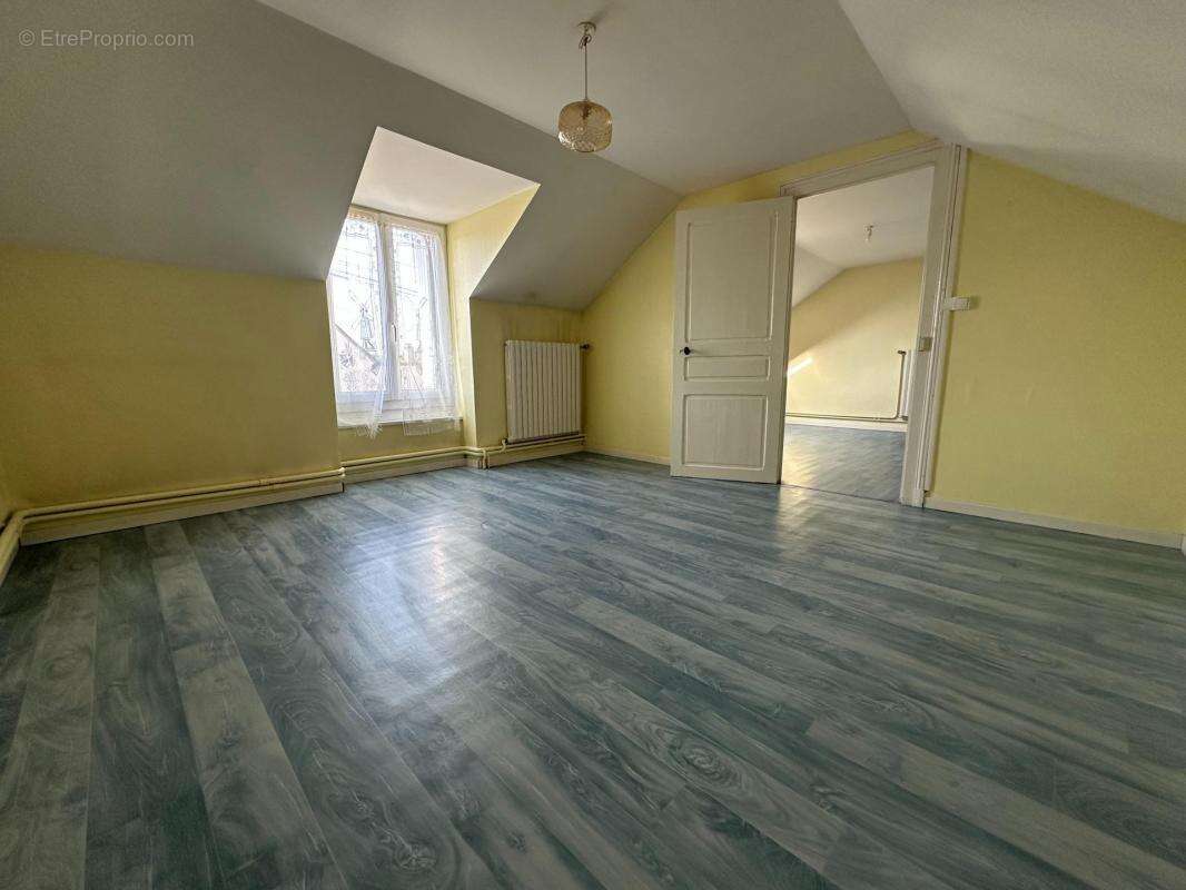 Maison à SAINTE-JAMME-SUR-SARTHE