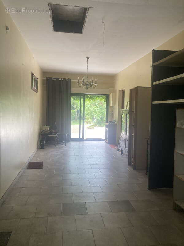 Maison à LA TOUR-BLANCHE