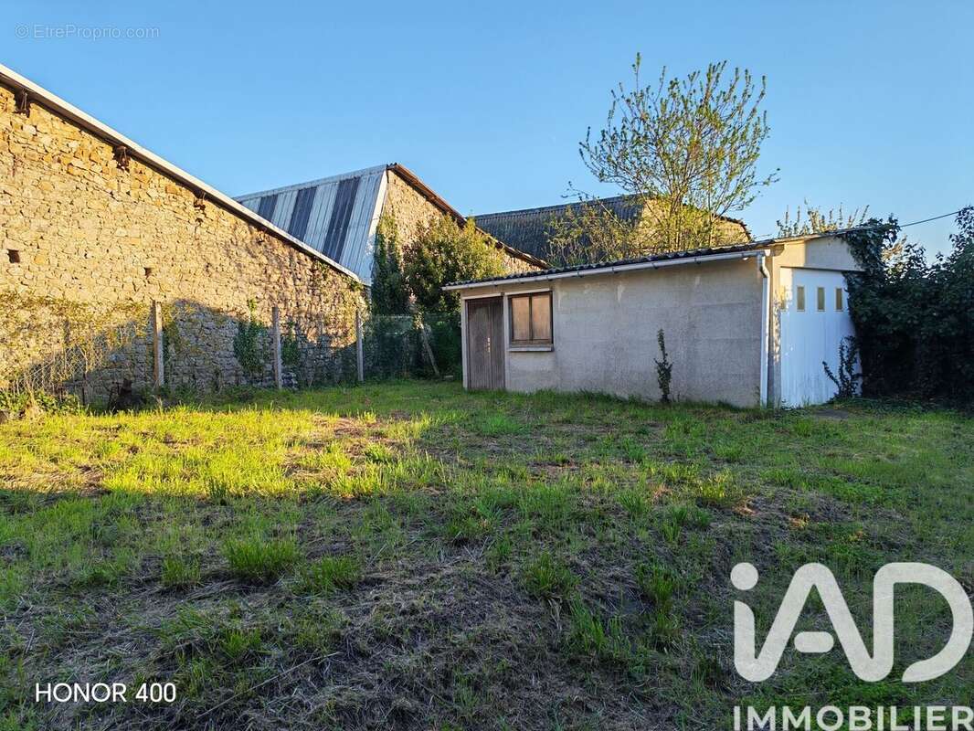 Maison 75 m² à Saint-Aubin-Du-Plain  - photo 3