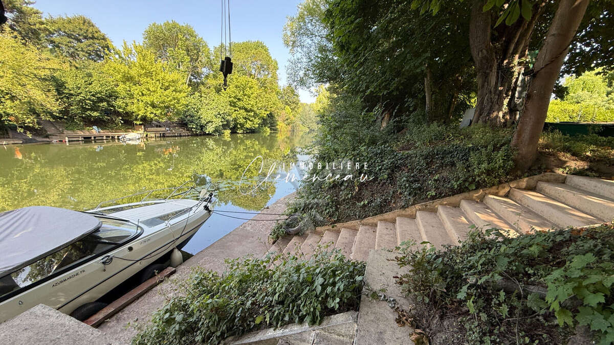 Maison à VAUX-SUR-SEINE